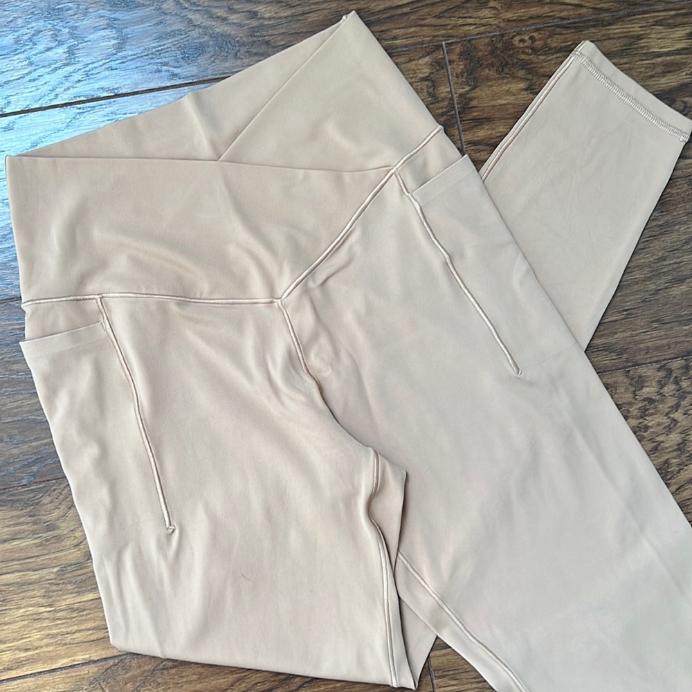 Offline by Aerie Real Me Crossover High Waisted Pocket Legging